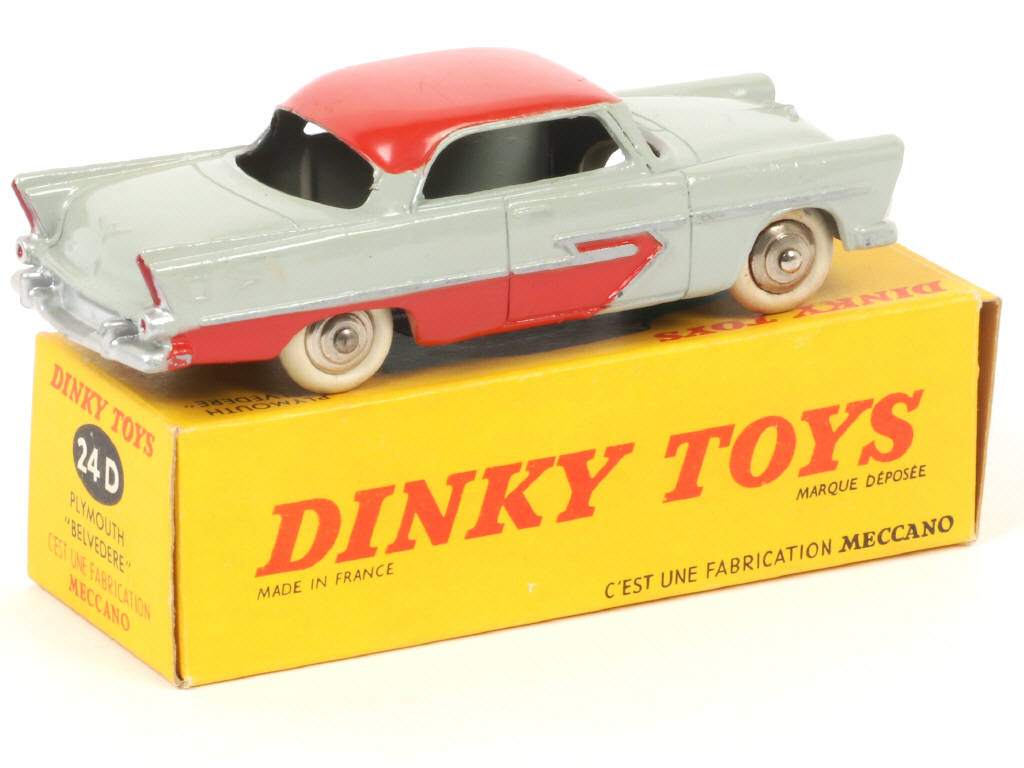 Lot 324 - DINKY TOYS (FRANCE) (1)