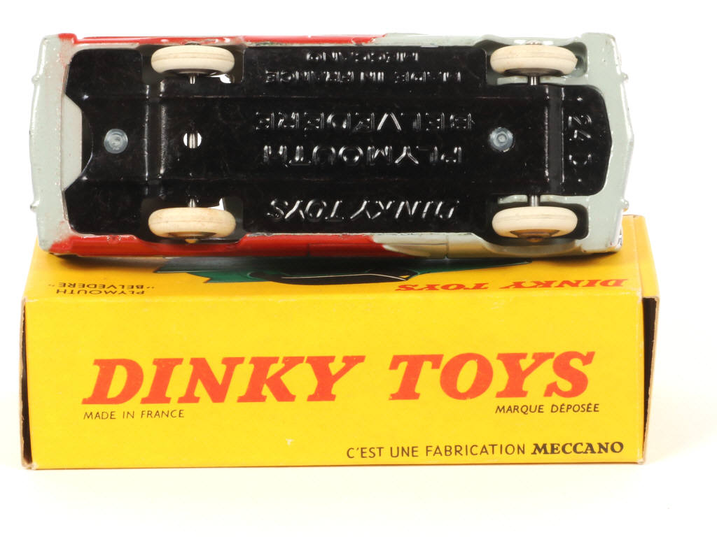 Lot 324 - DINKY TOYS (FRANCE) (1)