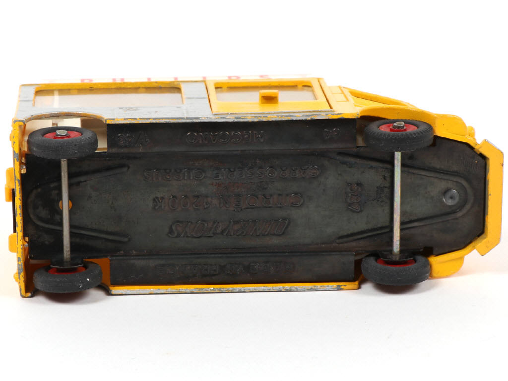 Lot 321 - DINKY TOYS (FRANCE) (1)