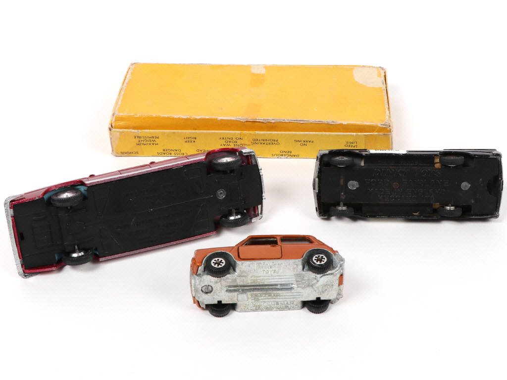 Lot 311 - DINKY TOYS (GB) (4)