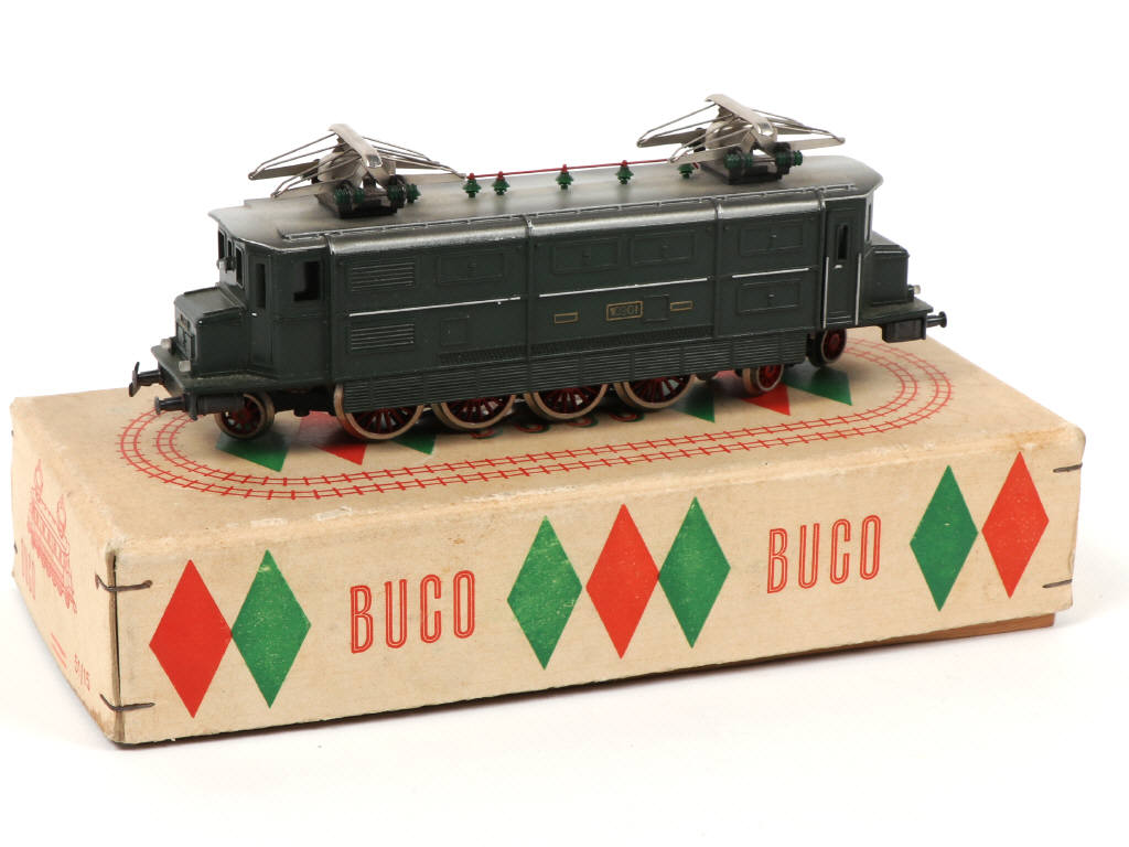Lot 19 - BUCO 'HO' (SUISSE) (1)