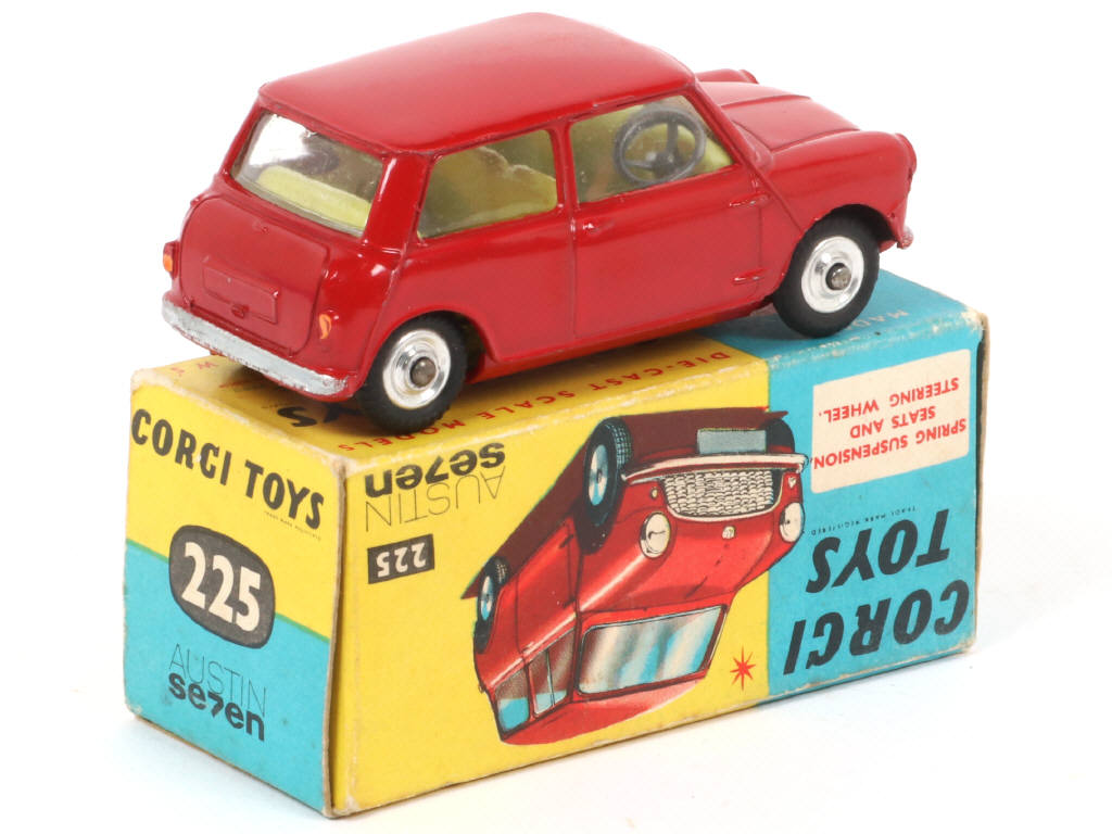 Lot 203 - CORGI TOYS (GB) (1)