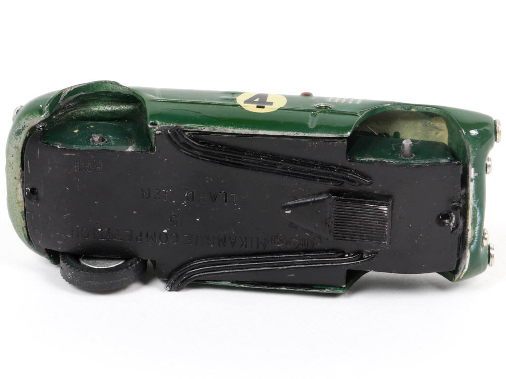 Lot 200 - MIKANSUE (GB) (1)