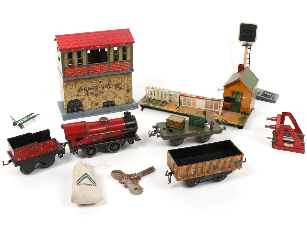 Lot 16 - DIVERS (Ecartement O) (10)