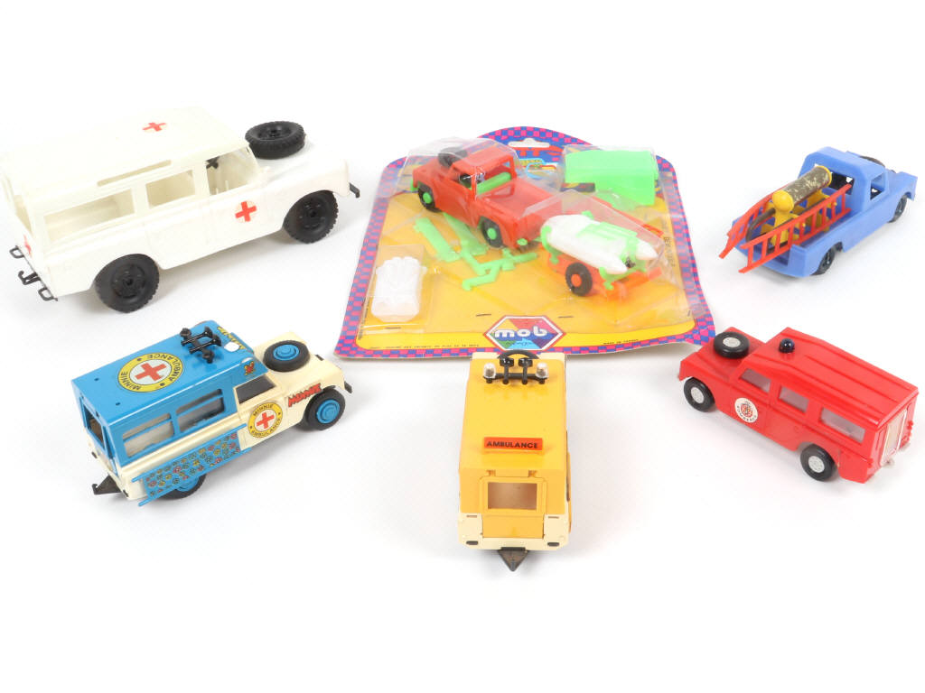 Lot 58 - DIVERS (6)
