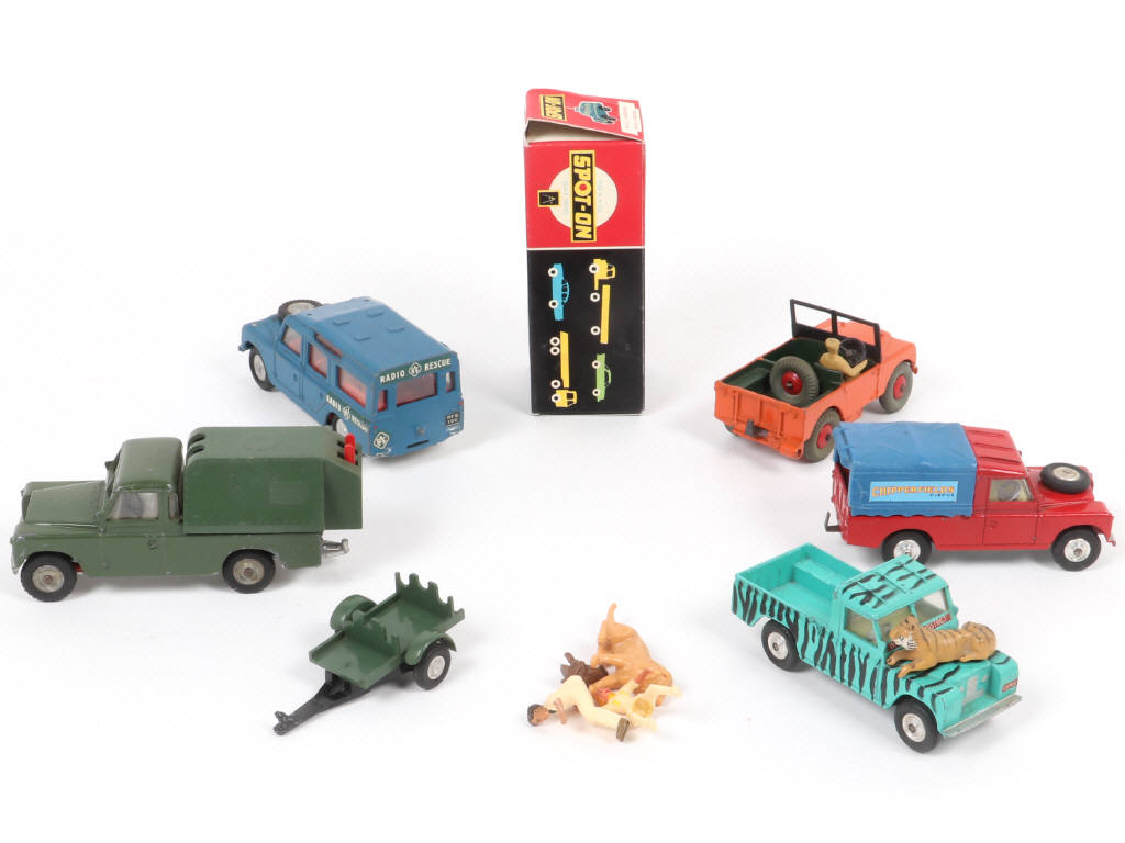 Lot 86 - DIVERS (GB) (8)