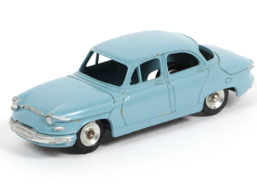 Lot 209 - DINKY TOYS (FRANCE) Série JUNIOR (1)