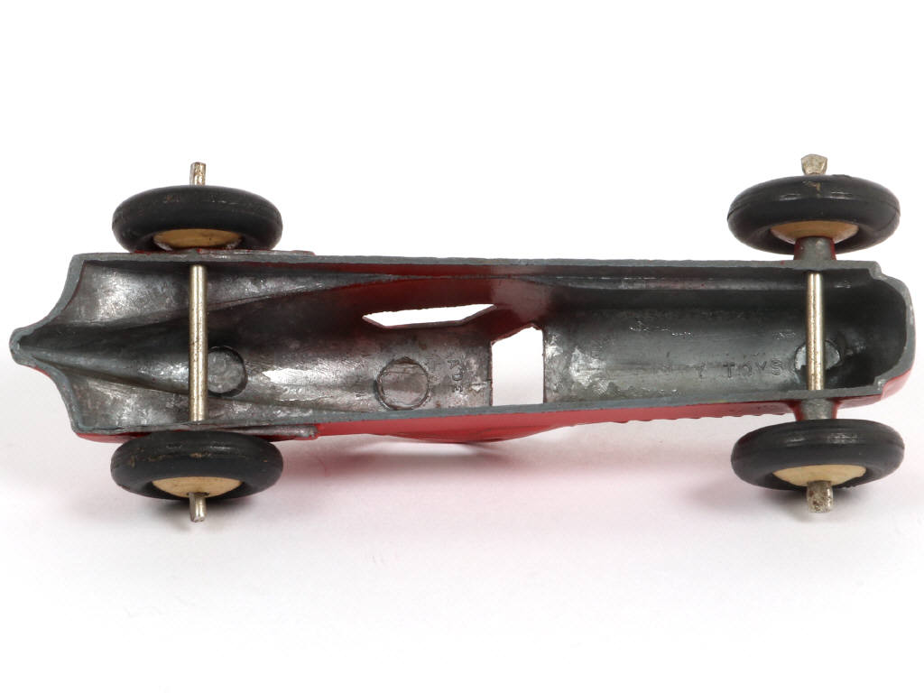 Lot 218 - DINKY TOYS (FRANCE) (1)