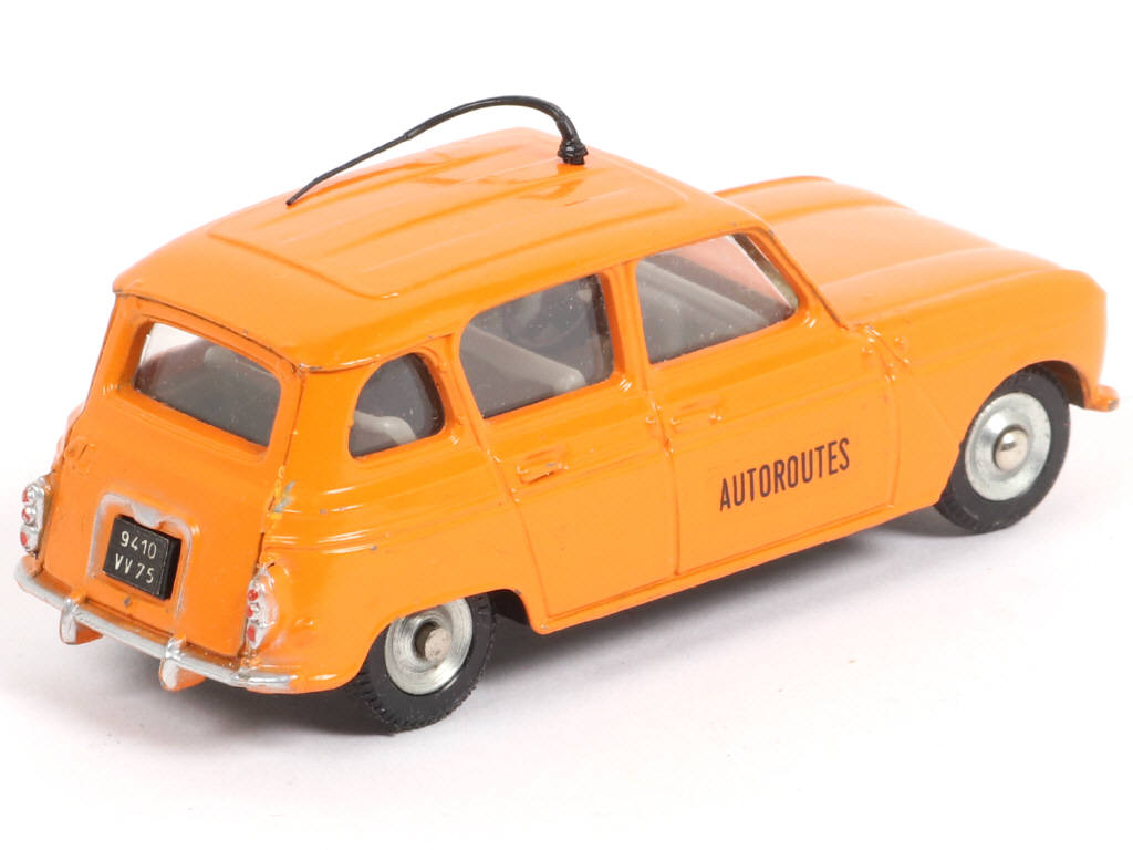 Lot 243 - DINKY TOYS (FRANCE) (1)