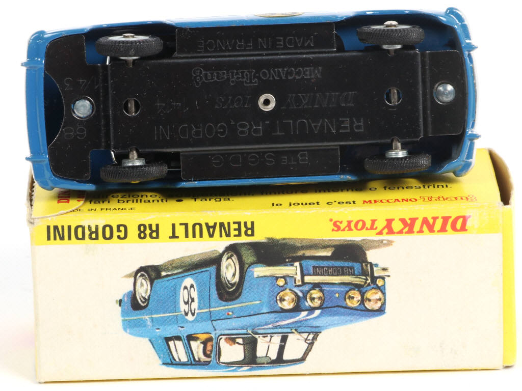 Lot 285 - DINKY TOYS (FRANCE) (1)