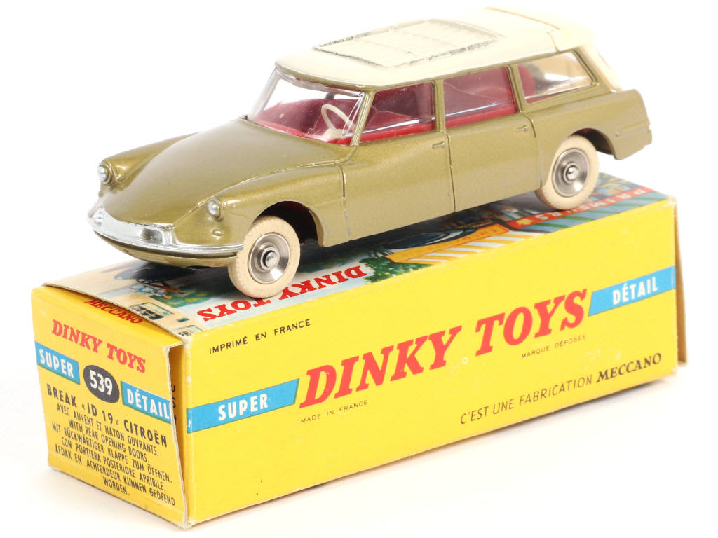 Lot 267 - DINKY TOYS (FRANCE) (1)