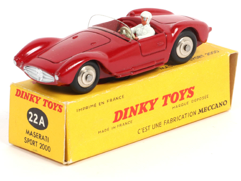 Lot 264 - DINKY TOYS (FRANCE) (1)