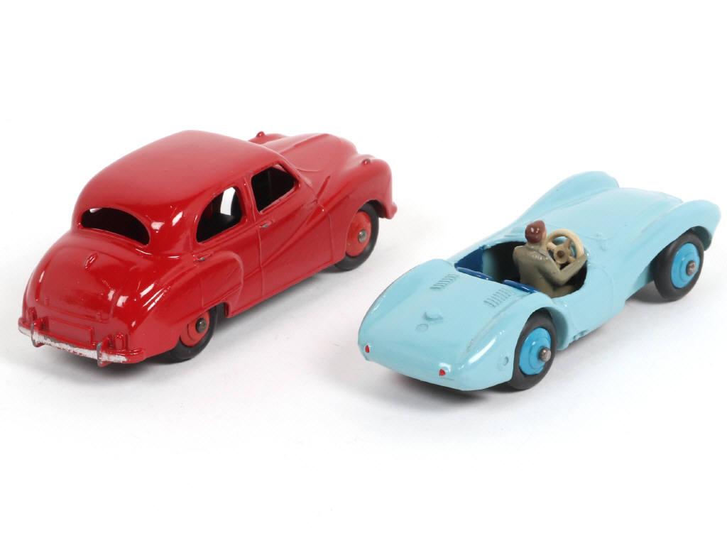 Lot 183 - DINKY TOYS (GB) (2)
