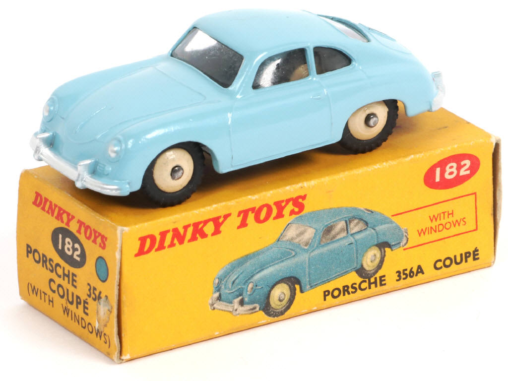 Lot 126 - DINKY TOYS (GB) (1)