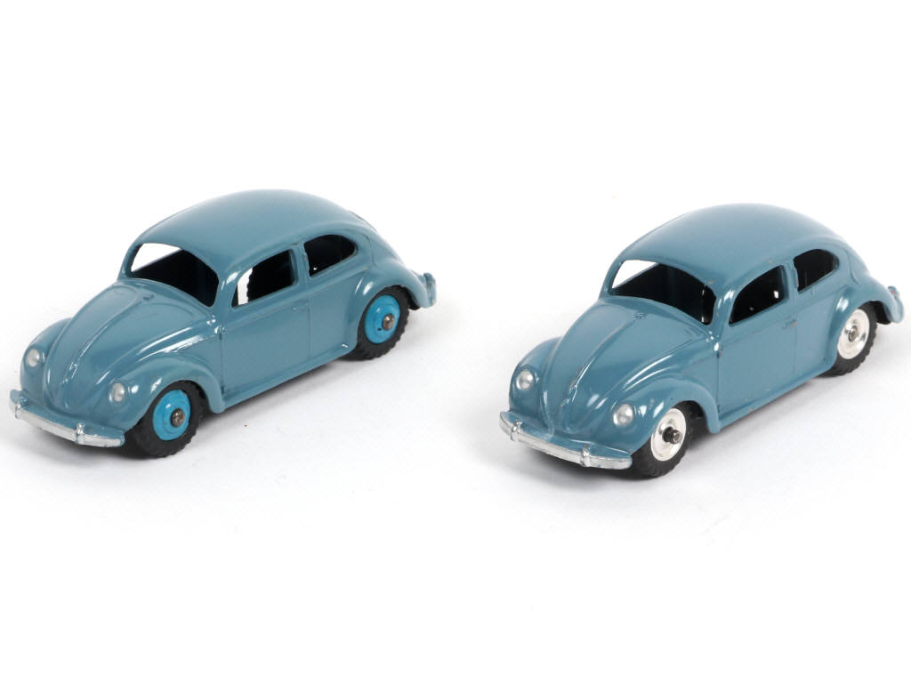 Lot 185 - DINKY TOYS (GB) (2)