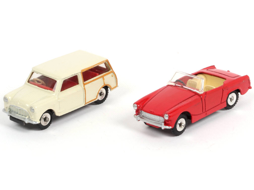 Lot 190 - DINKY TOYS (GB) (2)