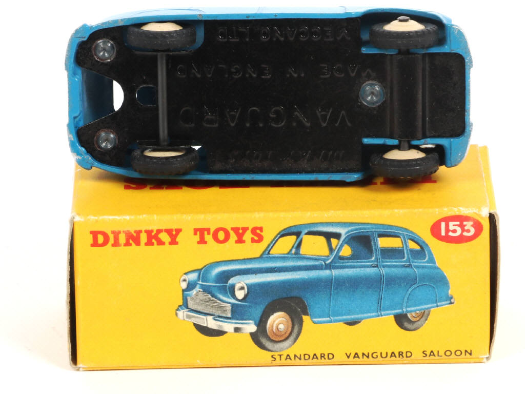 Lot 118 - DINKY TOYS (GB) (1)