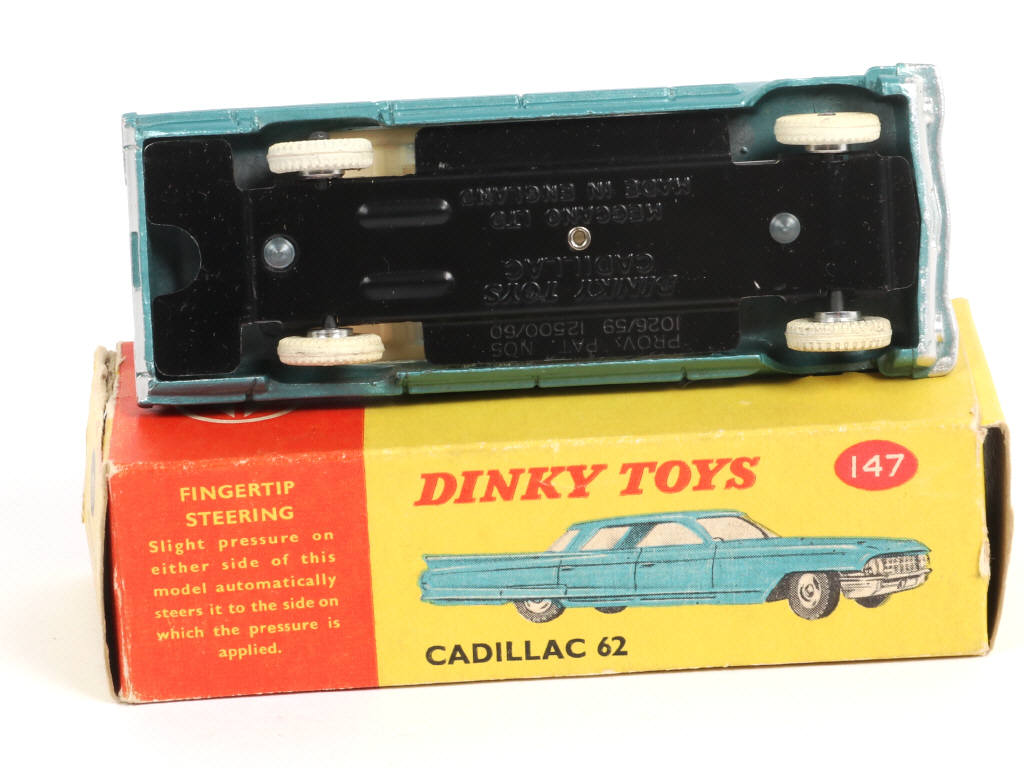 Lot 138 - DINKY TOYS (GB) (1)