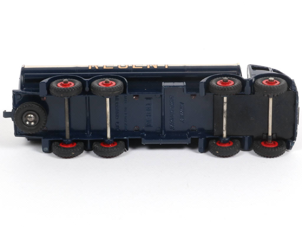 Lot 110 - DINKY TOYS (GB) (1)