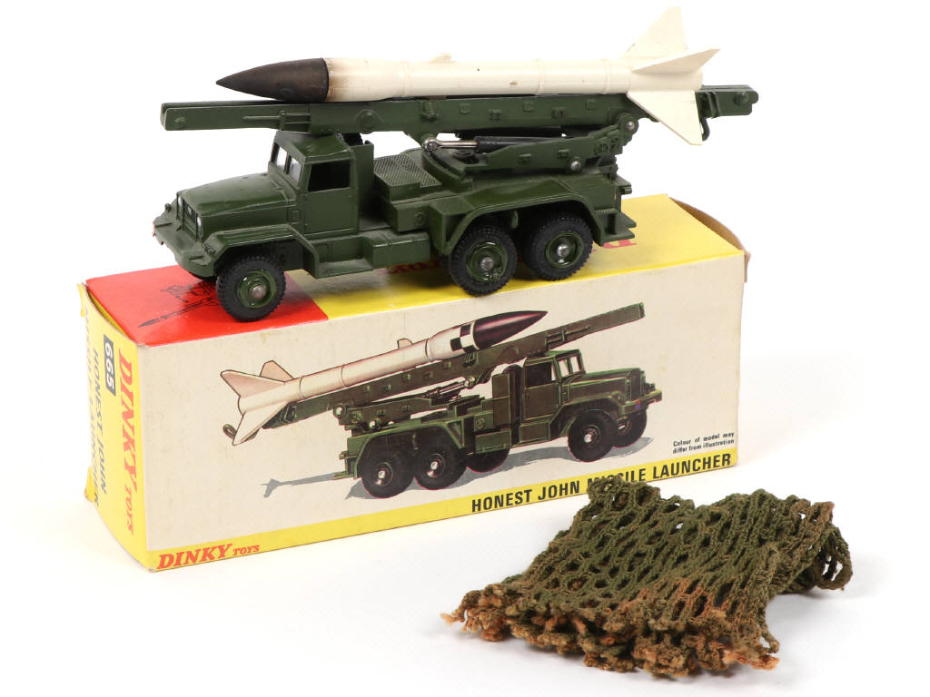 Lot 171 - DINKY TOYS (GB) (1)
