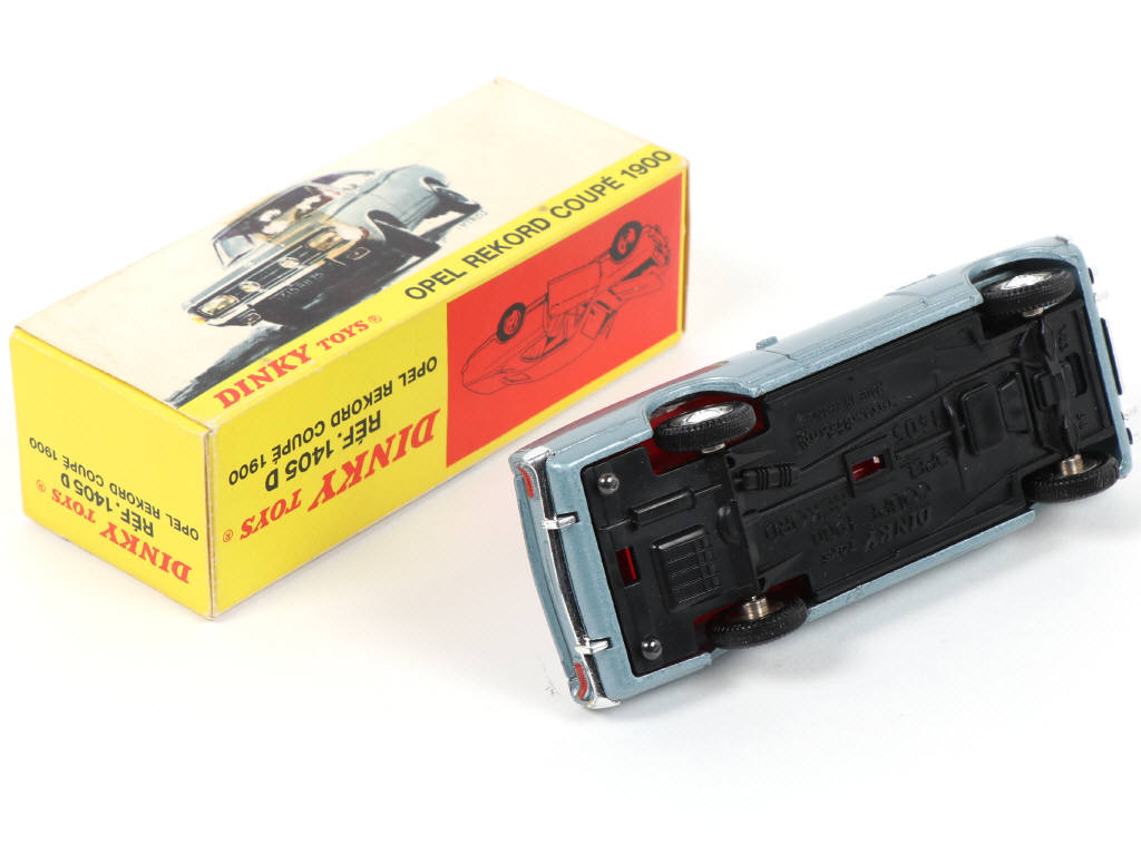 Lot 282 - DINKY TOYS (FRANCE) (1)