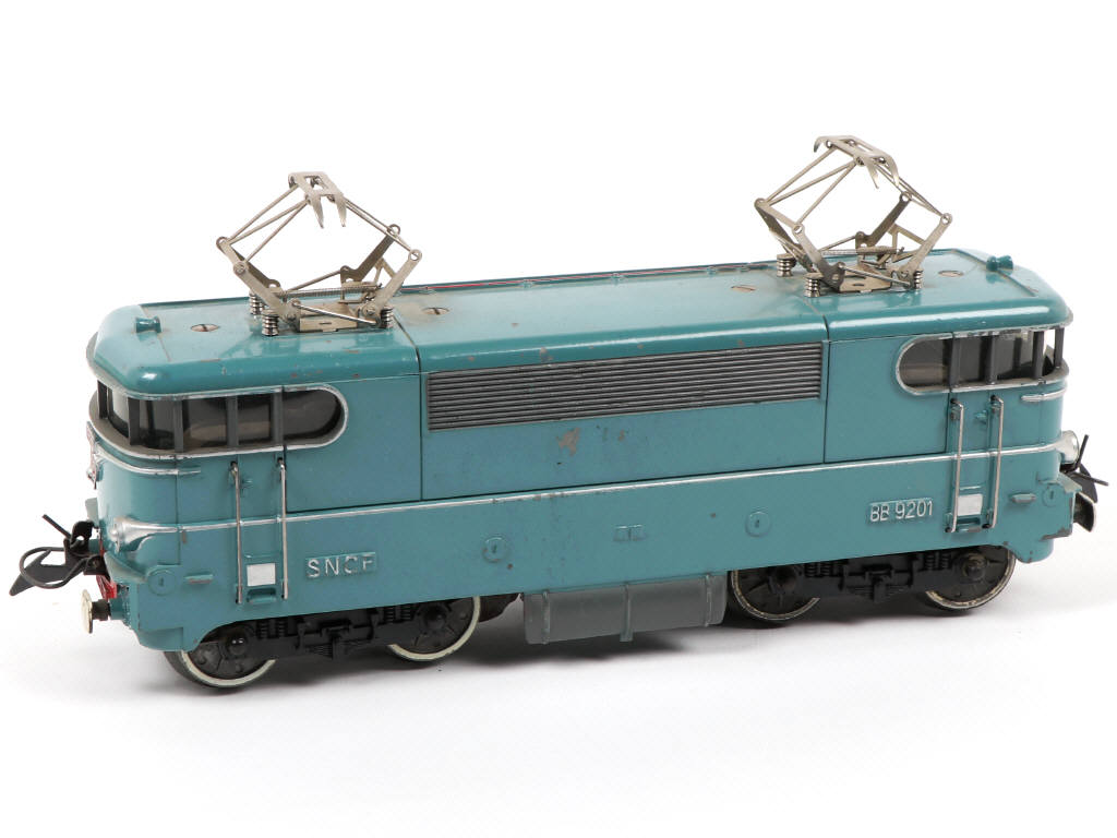 Lot 11 - HORNBY 'O' (FRANCE) (1)