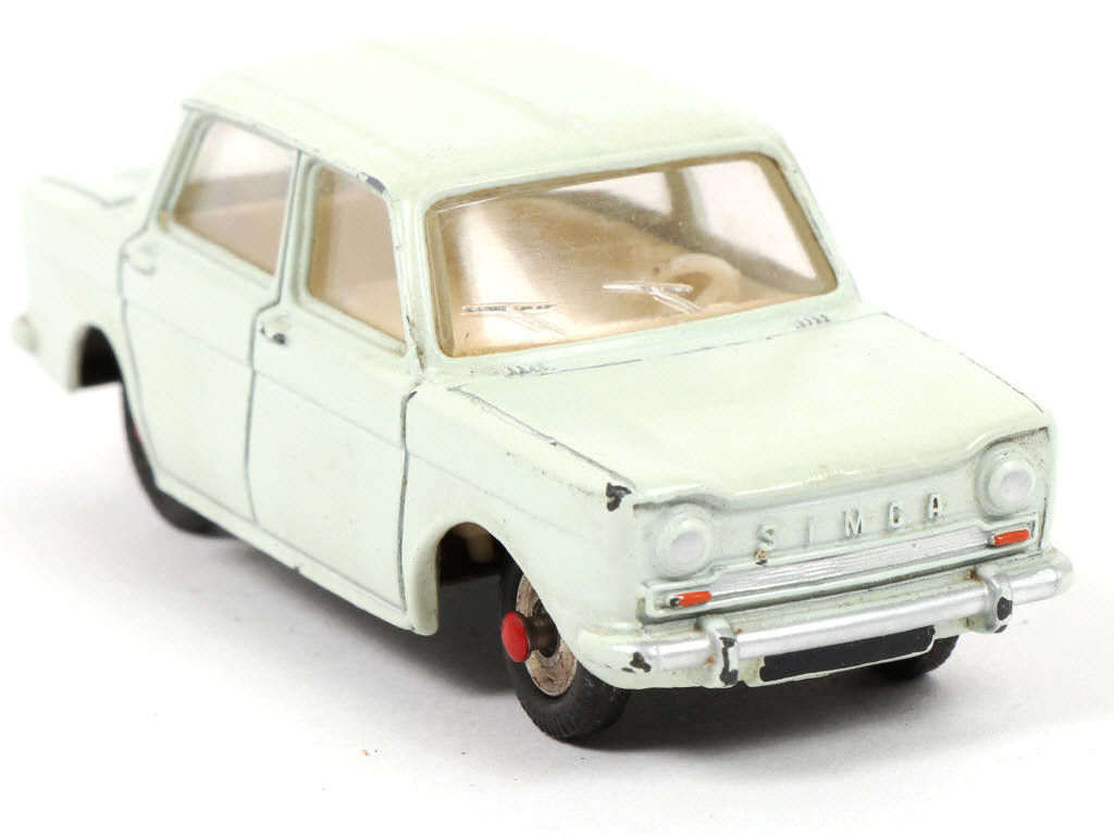 Lot 235 - DINKY TOYS (FRANCE) (1)