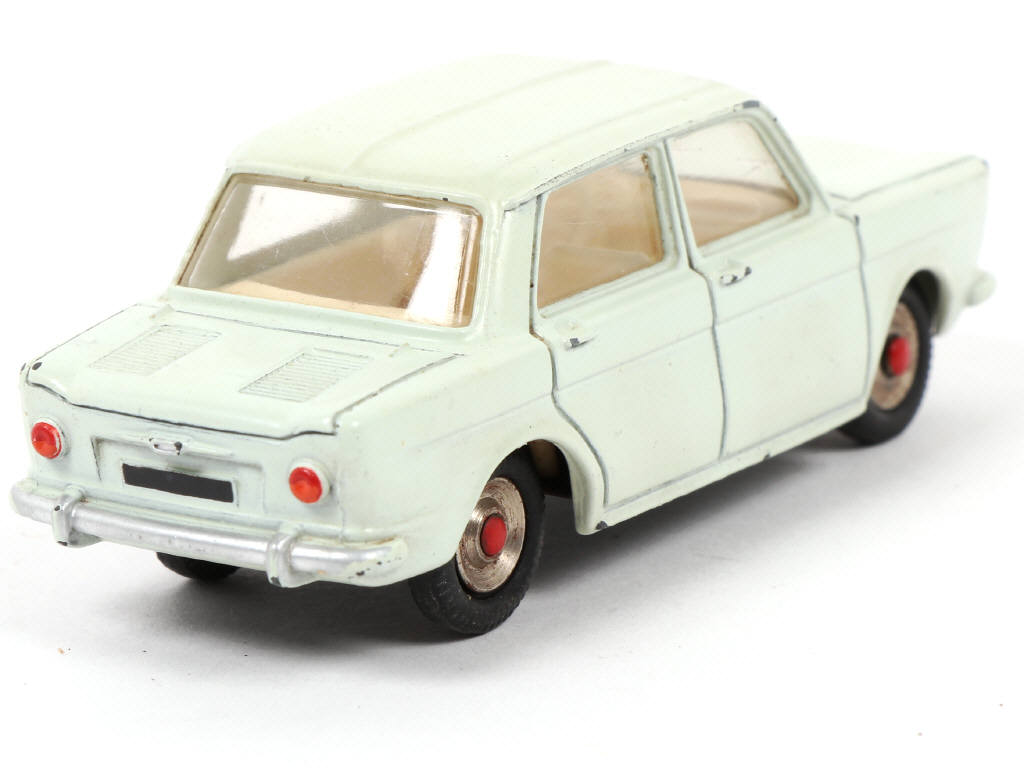Lot 235 - DINKY TOYS (FRANCE) (1)