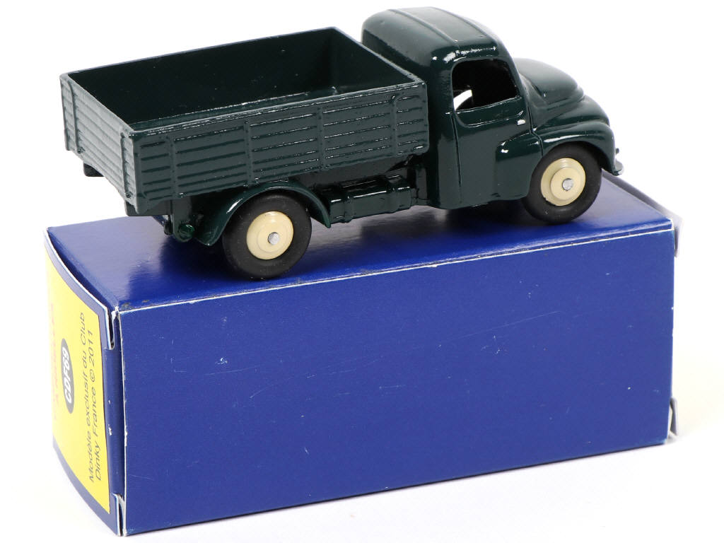 Lot 204 - CLUB DINKY FRANCE (1)