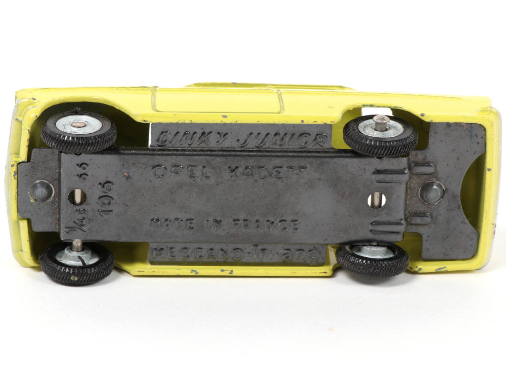 Lot 210 - DINKY TOYS (FRANCE) Série JUNIOR (1)