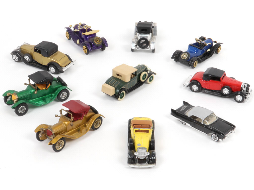 Lot 79 - DIVERS (10)