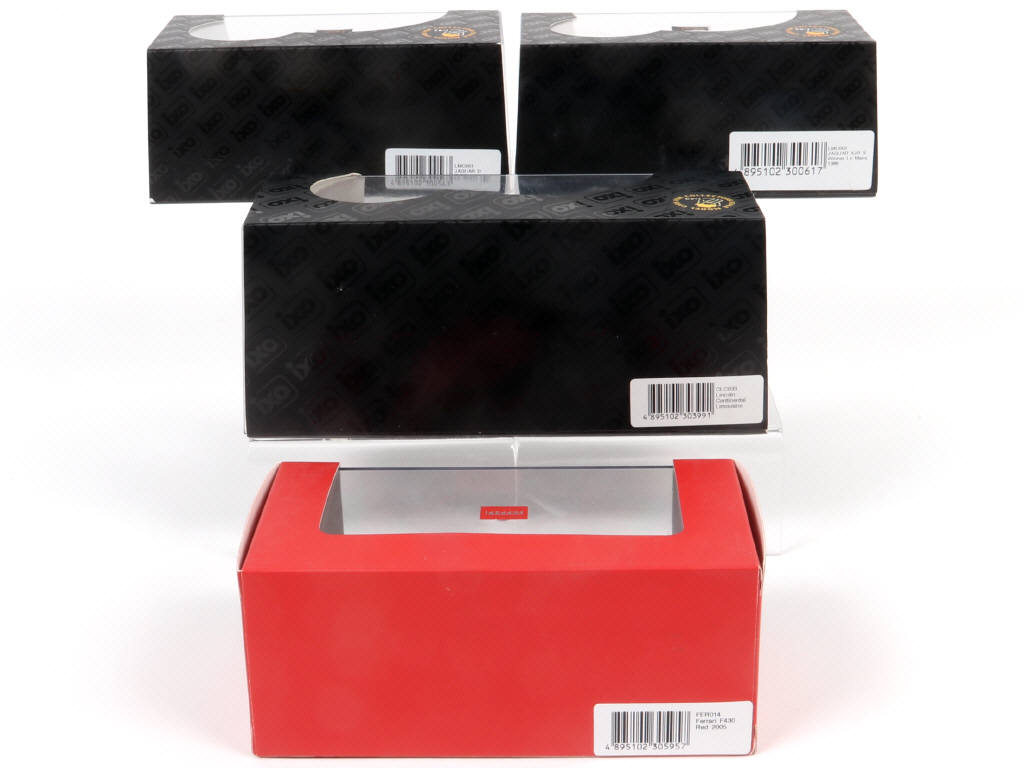 Lot 94 - IXO (CHINE) (4)