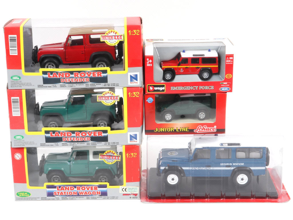 Lot 212 - DIVERS (6)