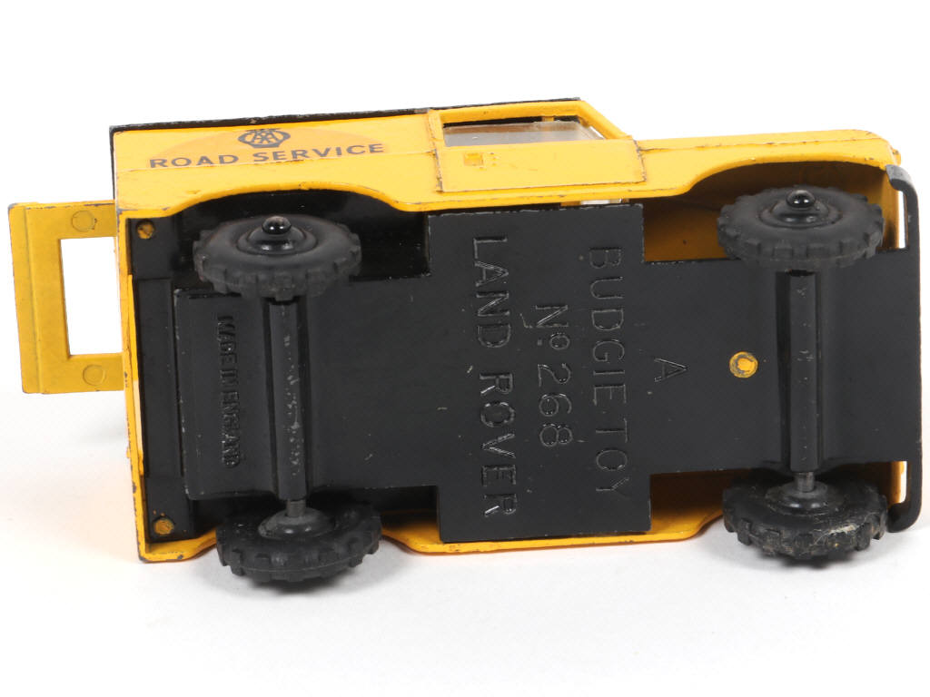 Lot 240 - BUDGIE MODELS (GB) (1)