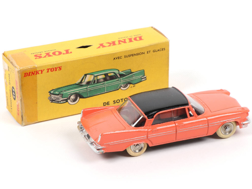 Lot 419 - DINKY TOYS (FRANCE) (1)