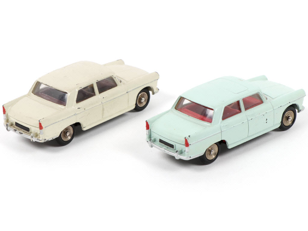 Lot 439 - DINKY TOYS (FRANCE) (2)