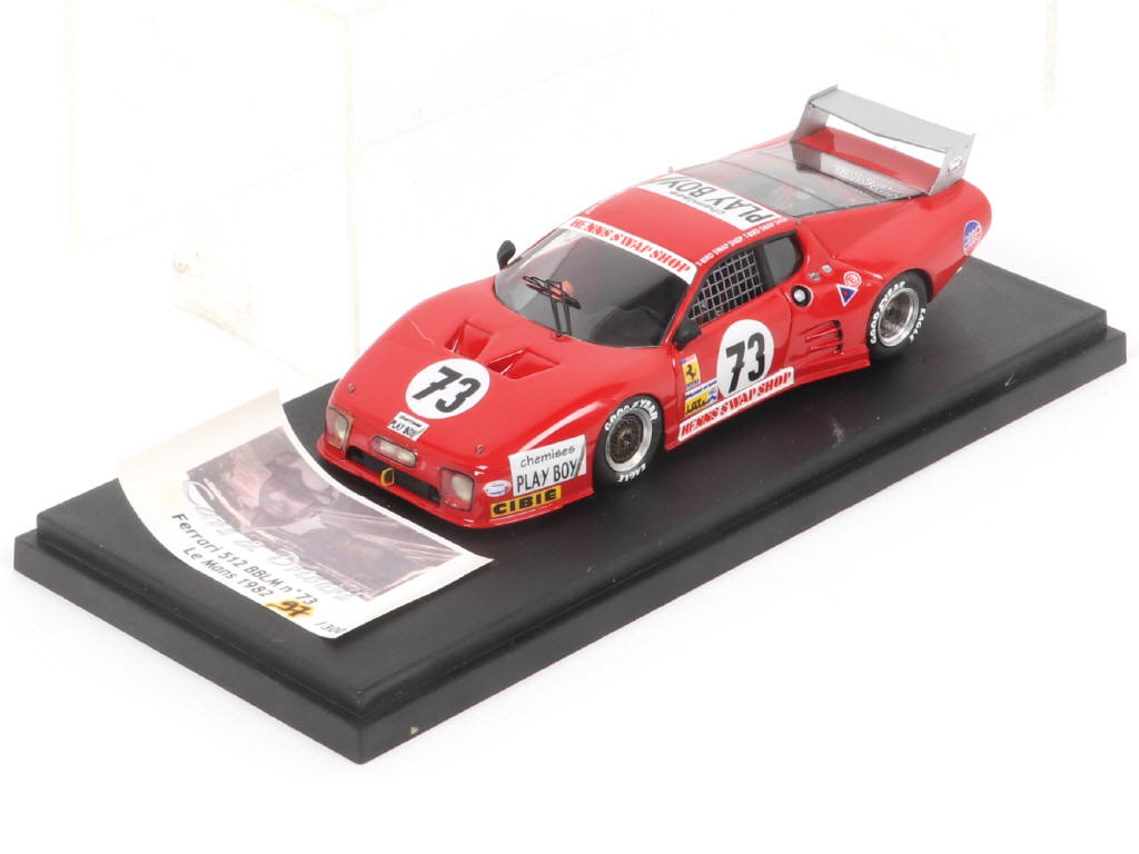 Lot 137 - DIVERS (1)