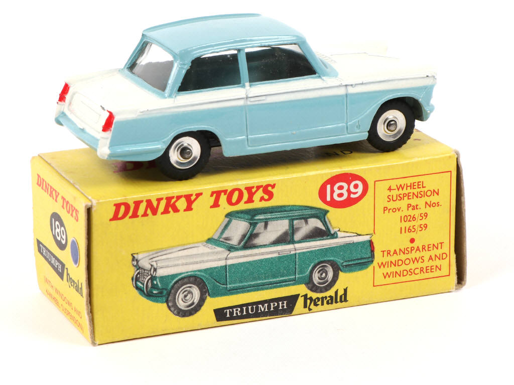 Lot 397 - DINKY TOYS (GB) (1)
