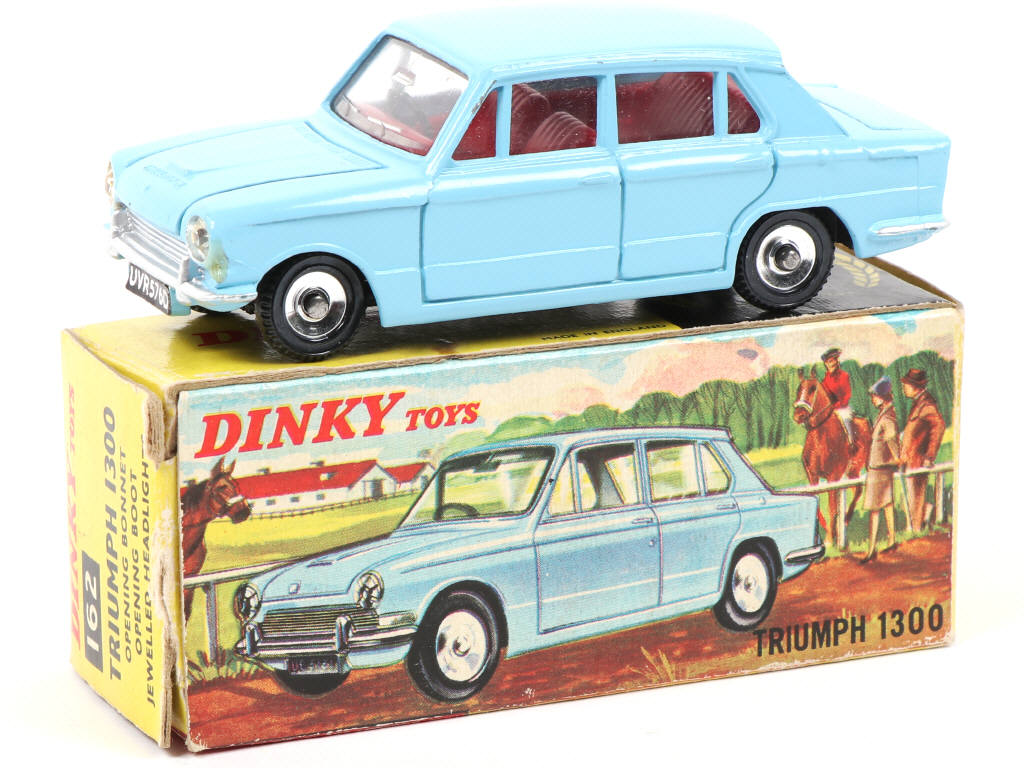 Lot 396 - DINKY TOYS (GB) (1)