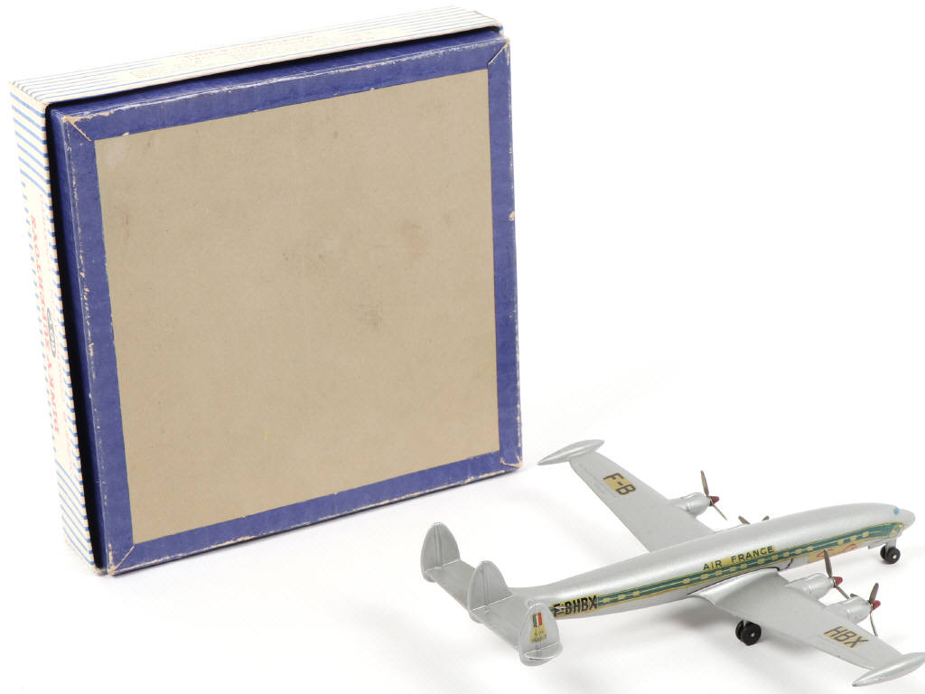 Lot 433 - DINKY TOYS (FRANCE) (1)