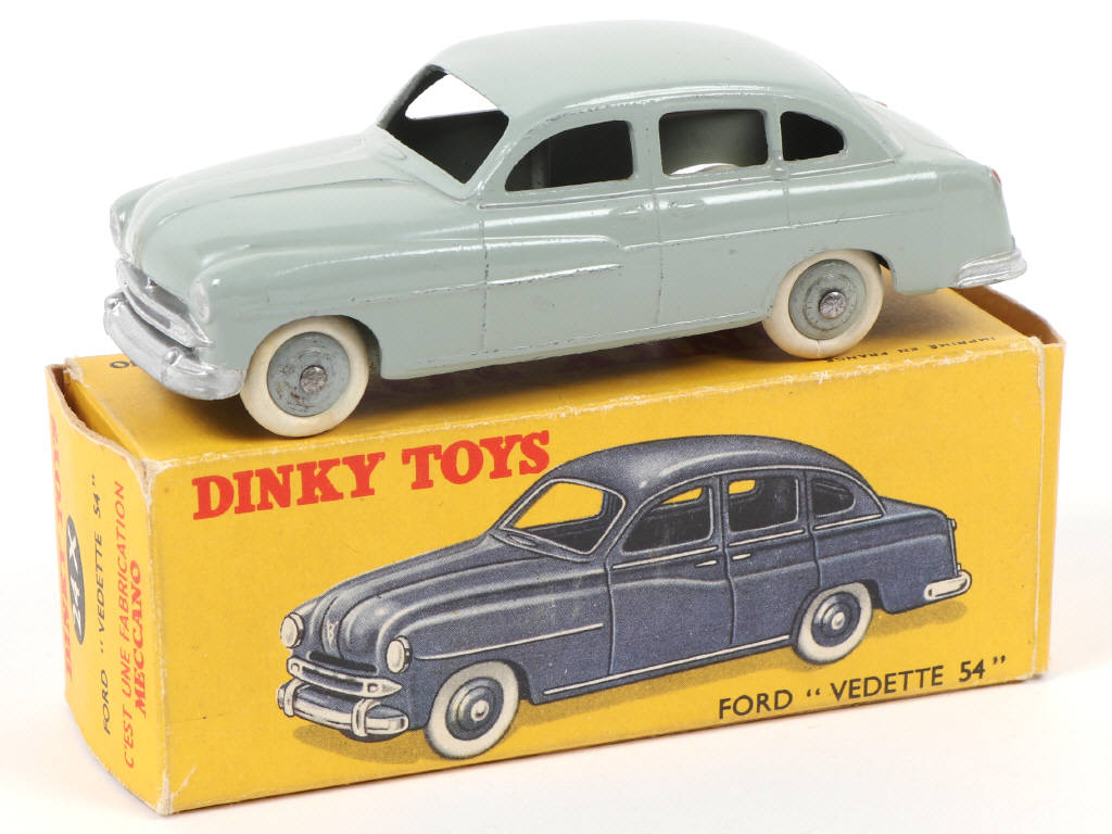 Lot 416 - DINKY TOYS (FRANCE) (1)