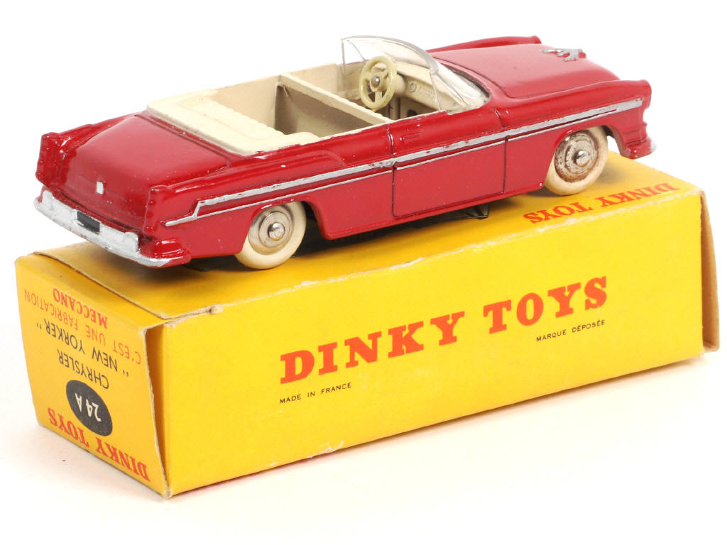 Lot 415 - DINKY TOYS (FRANCE) (1)