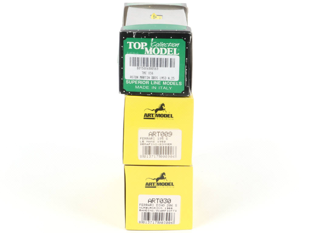 Lot 201 - ART MODEL (ITALIE) (3)