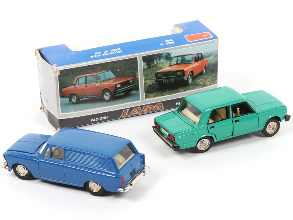 Lot 129 - DIVERS (URSS) (2)