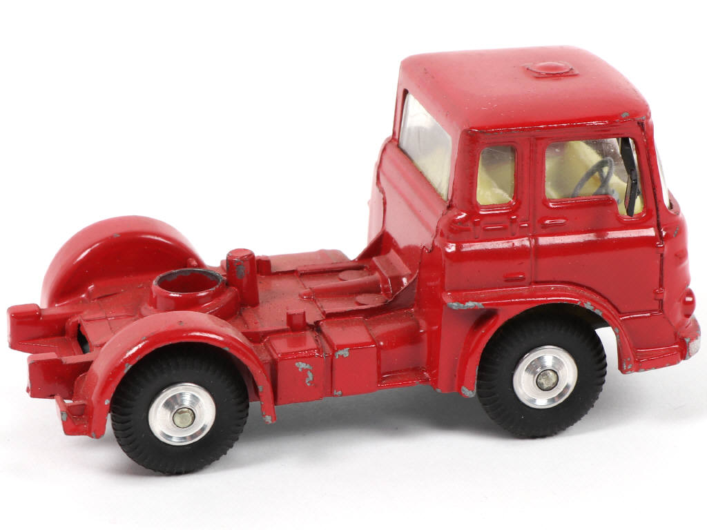 Lot 144 - CORGI TOYS (GB) (1)