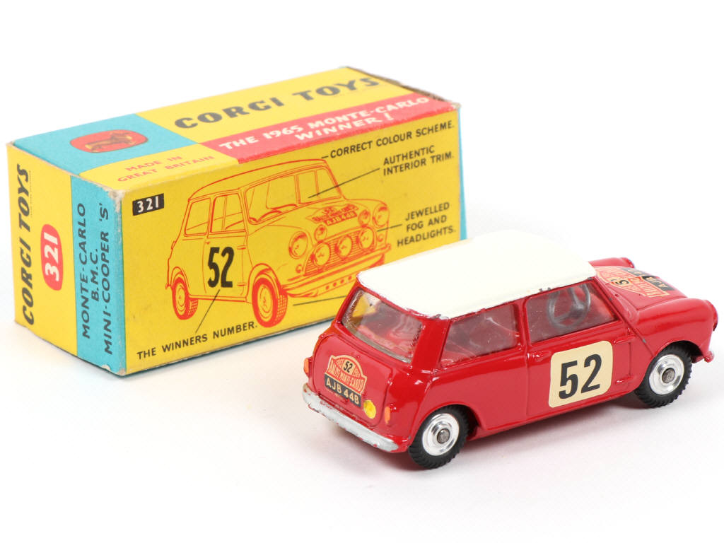 Lot 139 - CORGI TOYS (GB) (1)