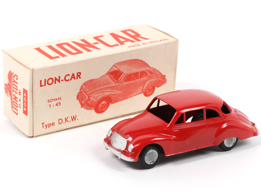 Lot 92 - LION-CAR (PAYS-BAS) (1)
