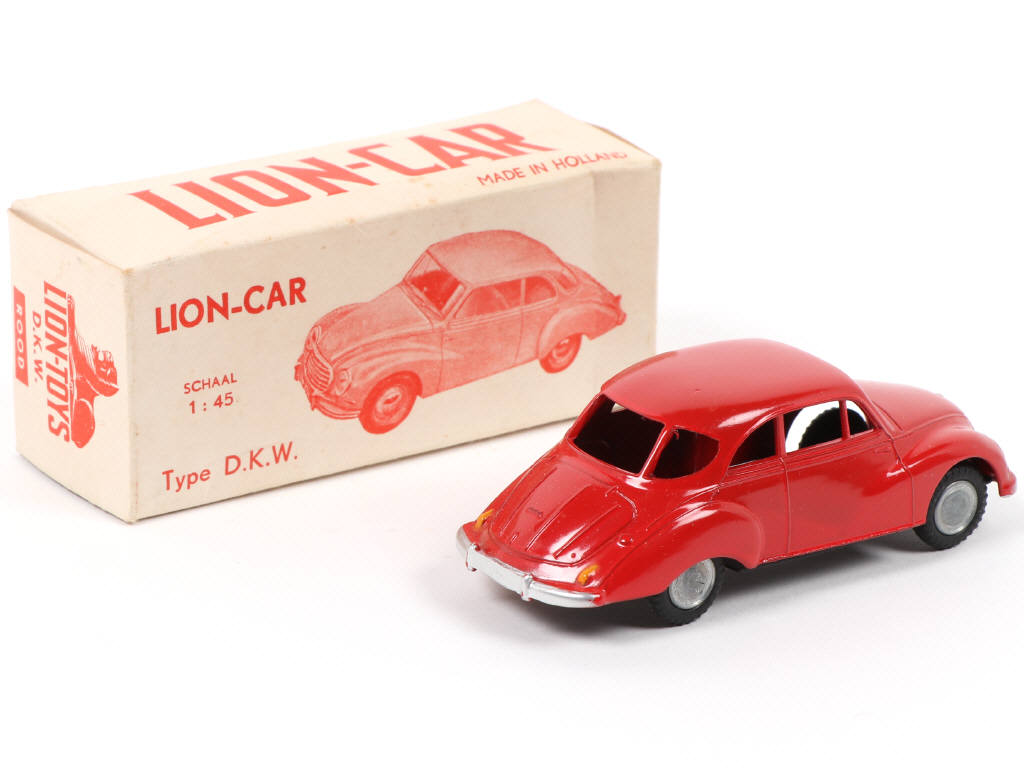 Lot 92 - LION-CAR (PAYS-BAS) (1)