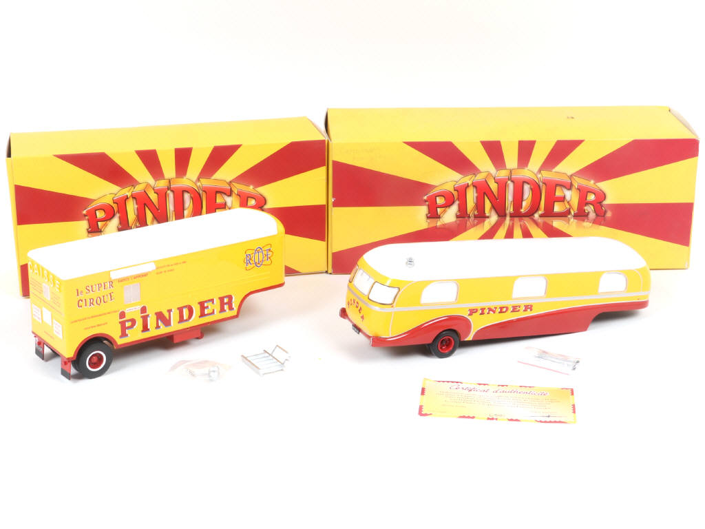 Lot 140 - DIREKT COLLECTIONS (CH) (2)