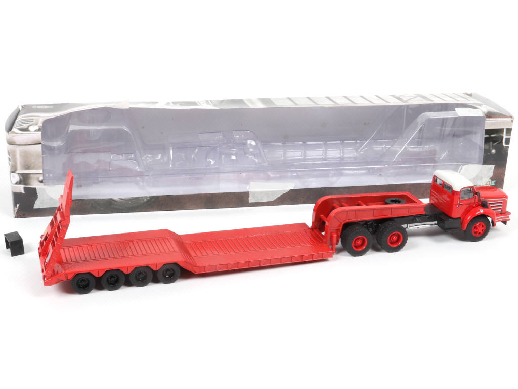 Lot 150 - IXO (CHINE) (1)